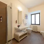 La Corte فندق